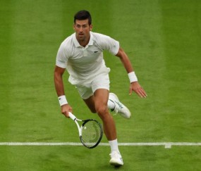 麻将胡了爆分-德约状态低迷仍涉险过关 赢得温网80胜再创一纪录