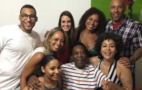 麻将胡了2-贵为球王 贝利遗产1500万美元 现任妻子和7子女分