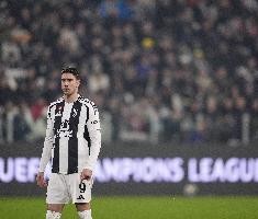 米体：弗拉霍维奇首选26年自由身离队，若提前走人只会加盟豪门